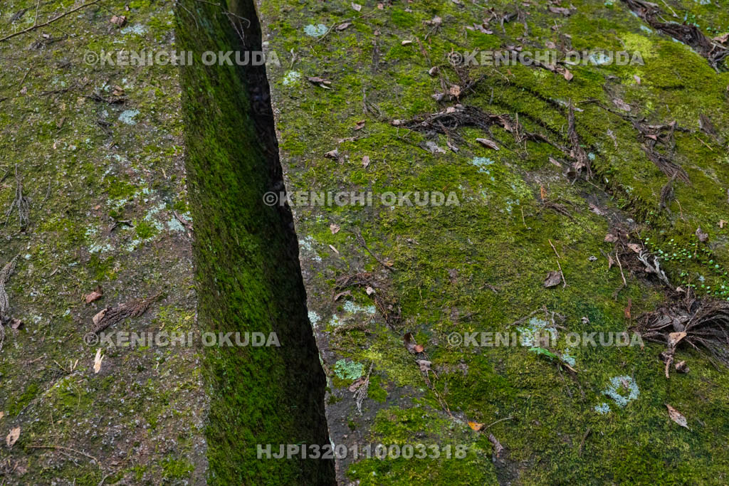 奈良県　天石立神社　一刀石