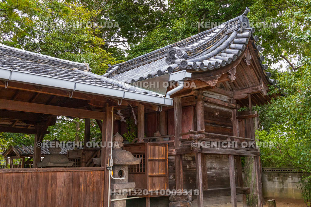 奈良県　西ノ京　天満神社　本殿