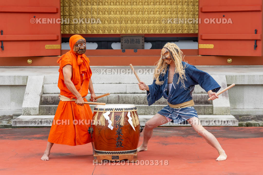 奈良県　薬師寺　天武忌・奉納演奏　御陣乗太鼓