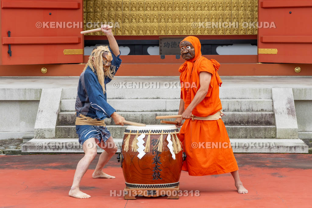 奈良県　薬師寺　天武忌・奉納演奏　御陣乗太鼓
