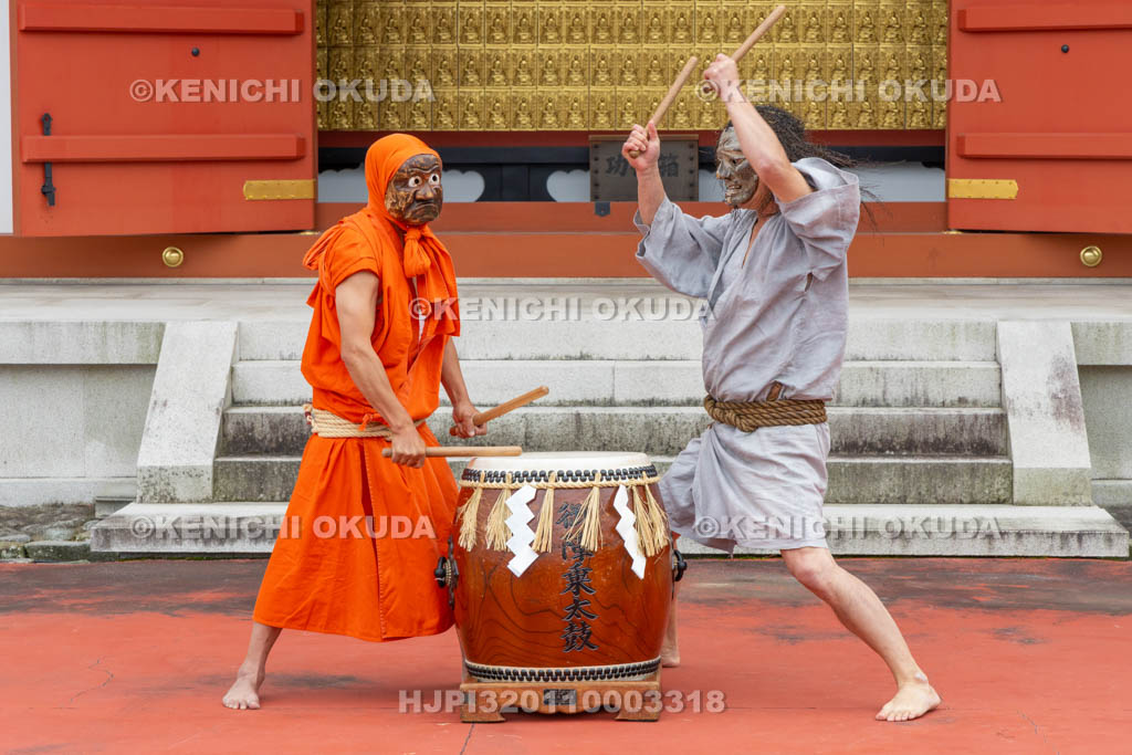 奈良県　薬師寺　天武忌・奉納演奏　御陣乗太鼓