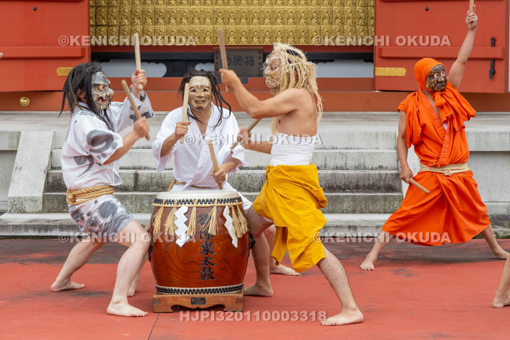 奈良県　薬師寺　天武忌・奉納演奏　御陣乗太鼓
