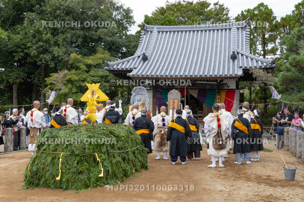 奈良県　薬師寺　天武忌・柴燈大護摩