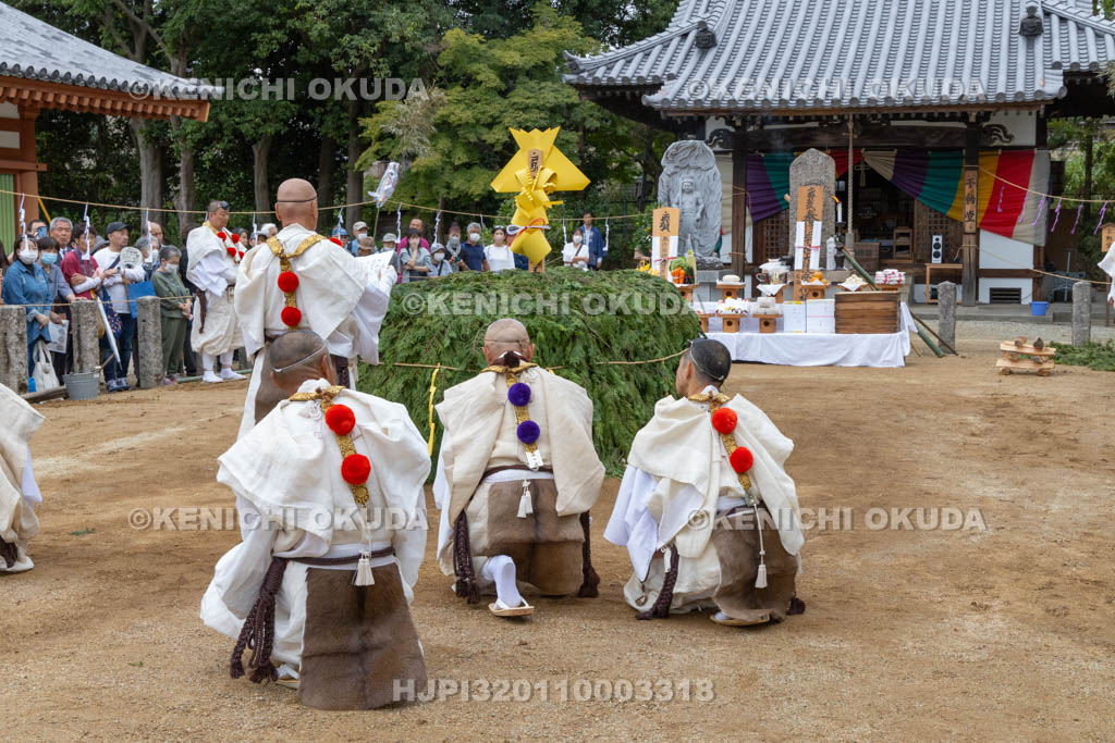 奈良県　薬師寺　天武忌・柴燈大護摩
