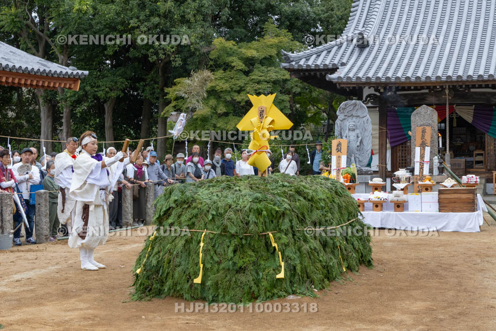 奈良県　薬師寺　天武忌・柴燈大護摩