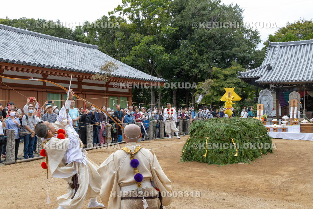 奈良県　薬師寺　天武忌・柴燈大護摩
