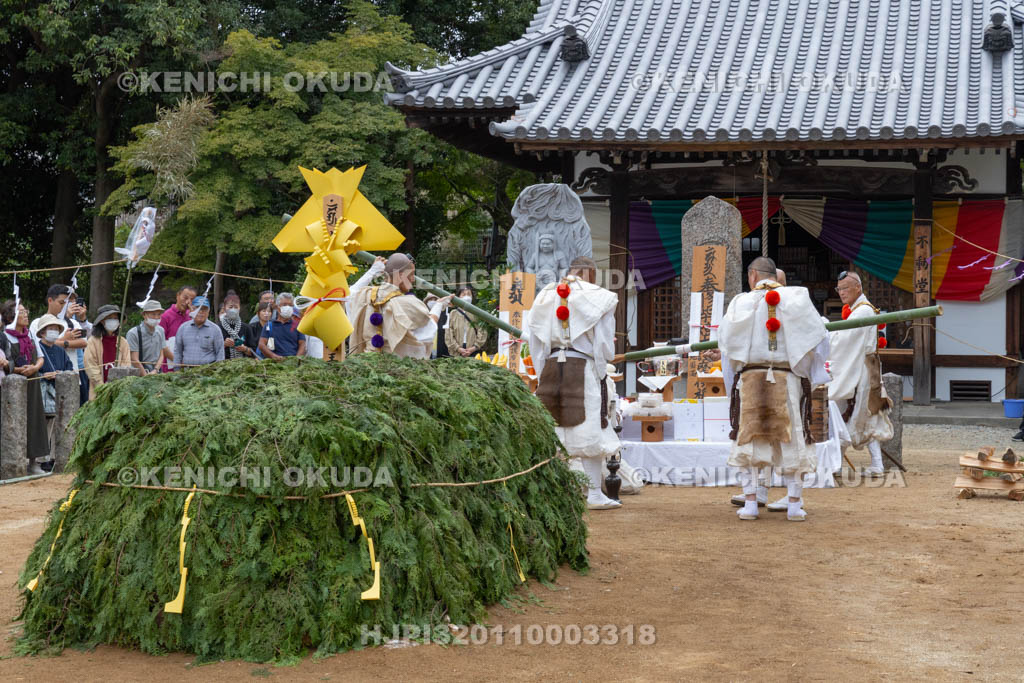奈良県　薬師寺　天武忌・柴燈大護摩