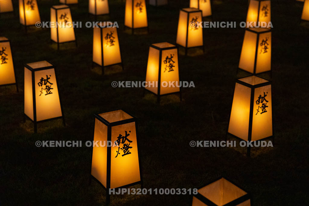 奈良県　薬師寺　天武忌・万燈会