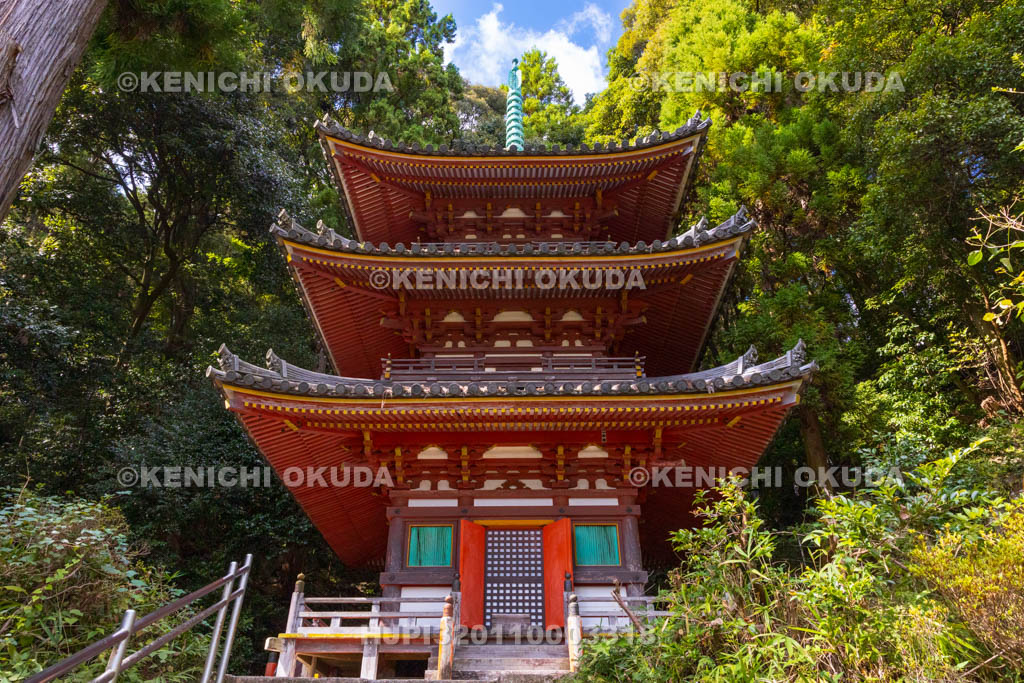 奈良県　松尾寺　三重塔