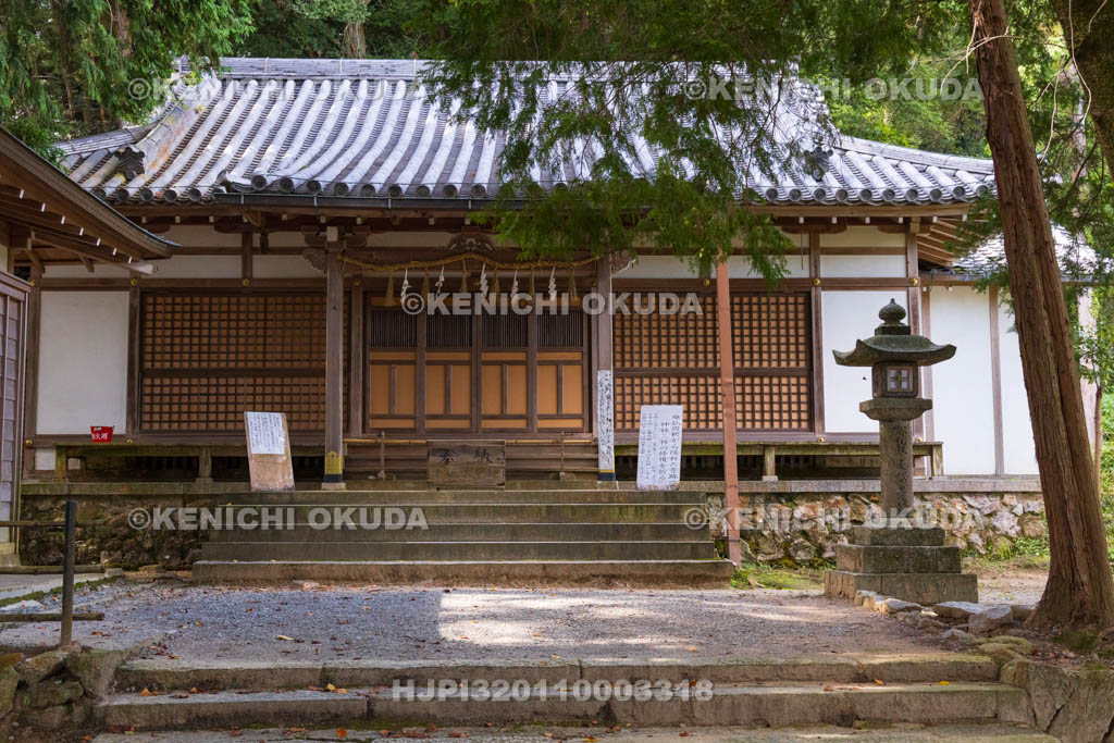奈良県　松尾寺　松尾山神社　拝殿