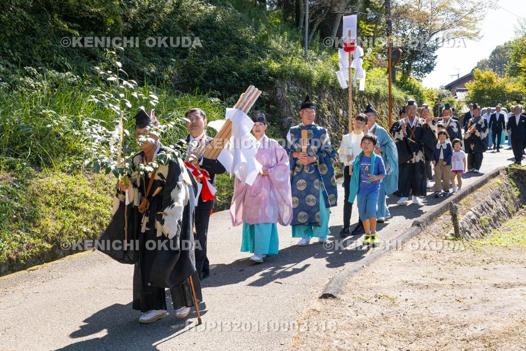 奈良県　柳生八坂神社　例大祭　お渡り