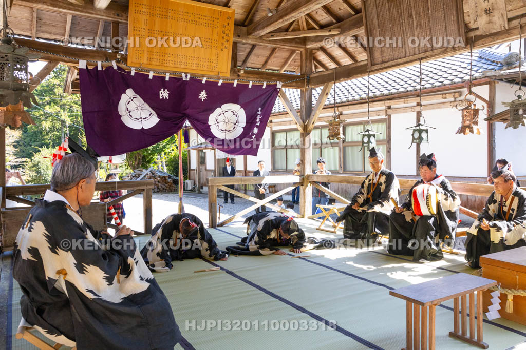 奈良県　柳生八坂神社　例大祭　宮座行事　スモウの舞