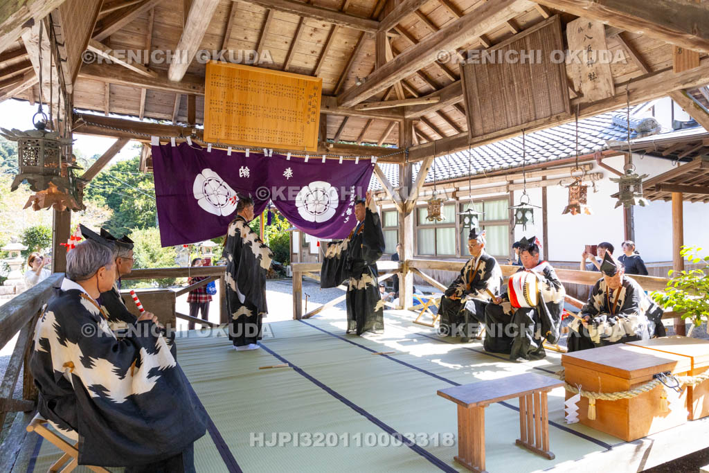 奈良県　柳生八坂神社　例大祭　宮座行事　スモウの舞