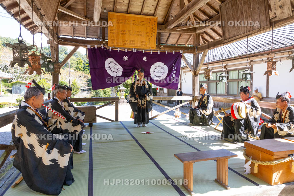 奈良県　柳生八坂神社　例大祭　宮座行事　ササラの舞