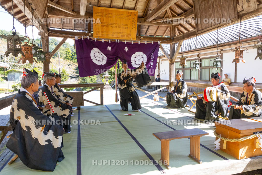 奈良県　柳生八坂神社　例大祭　宮座行事　ササラの舞