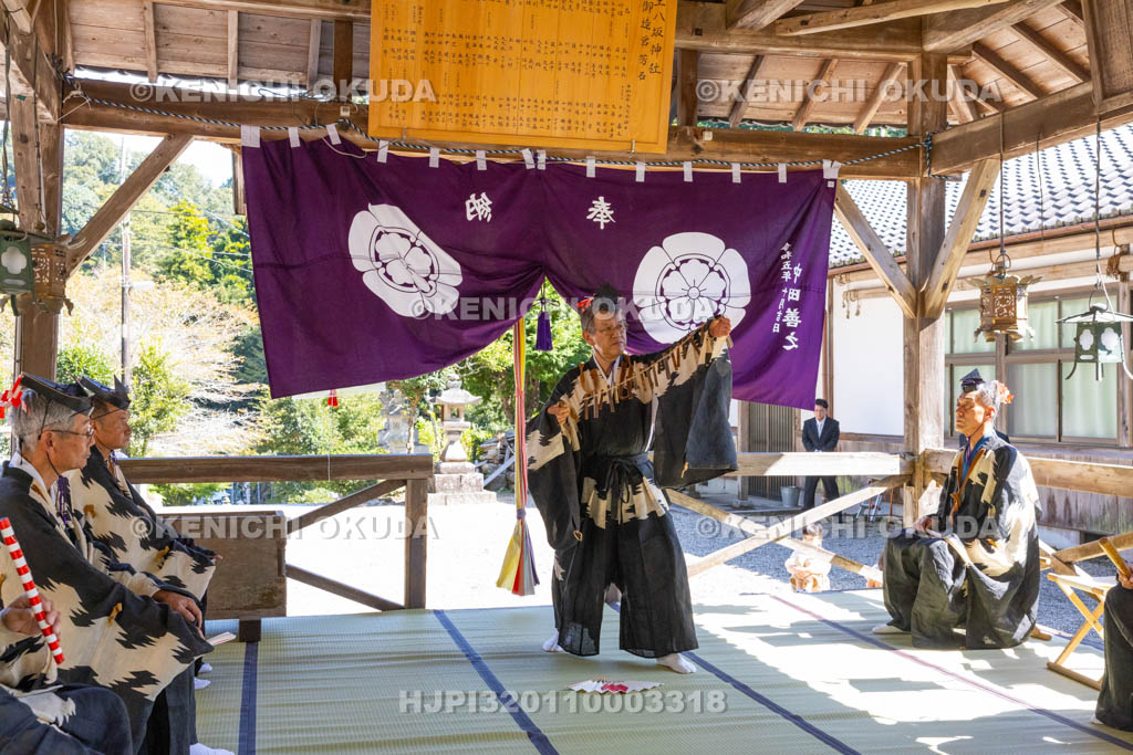奈良県　柳生八坂神社　例大祭　宮座行事　ササラの舞