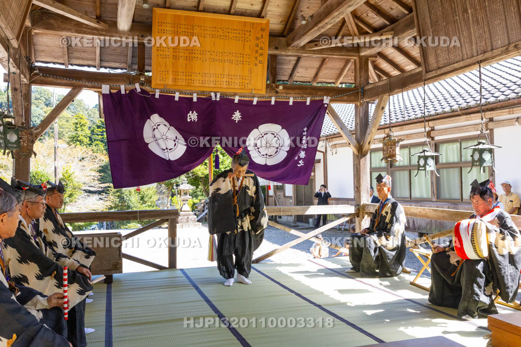 奈良県　柳生八坂神社　例大祭　宮座行事　ササラの舞
