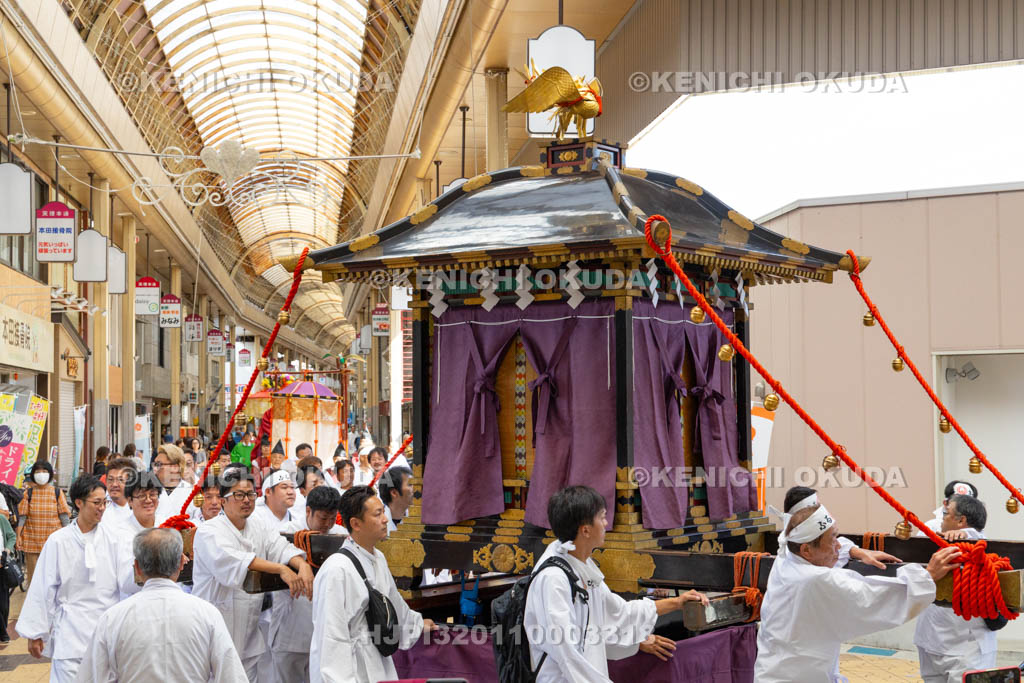 奈良県　石上神宮　ふるまつり　渡御行列