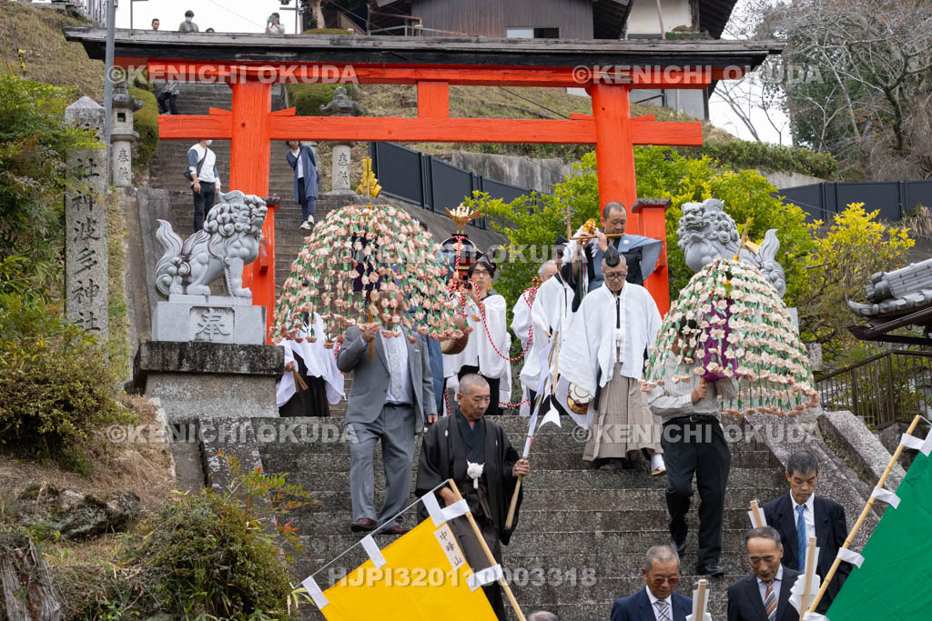 奈良県　神波多神社　天王祭　神輿渡御