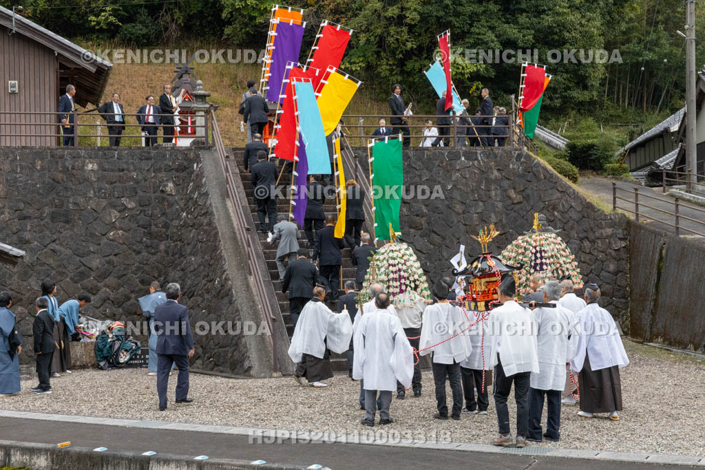 奈良県　神波多神社　天王祭　神輿渡御