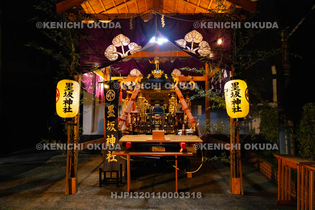 奈良県　墨坂神社　秋季大祭　宵宮祭　御旅所の神輿