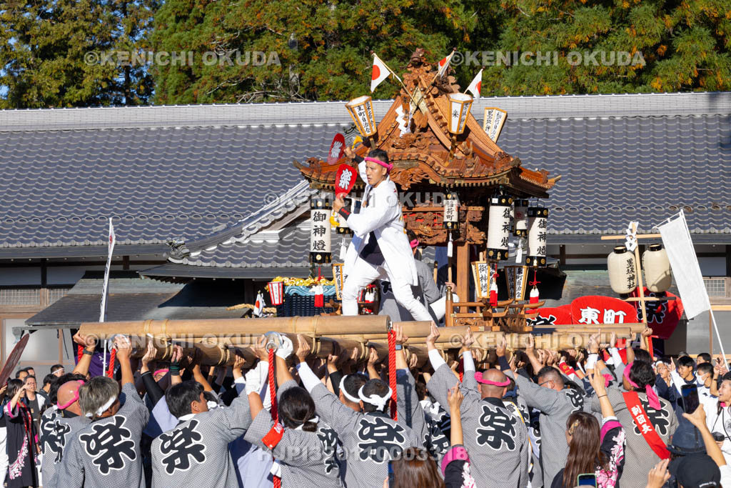 奈良県　墨坂神社　秋季大祭　太鼓台（東町稲荷）