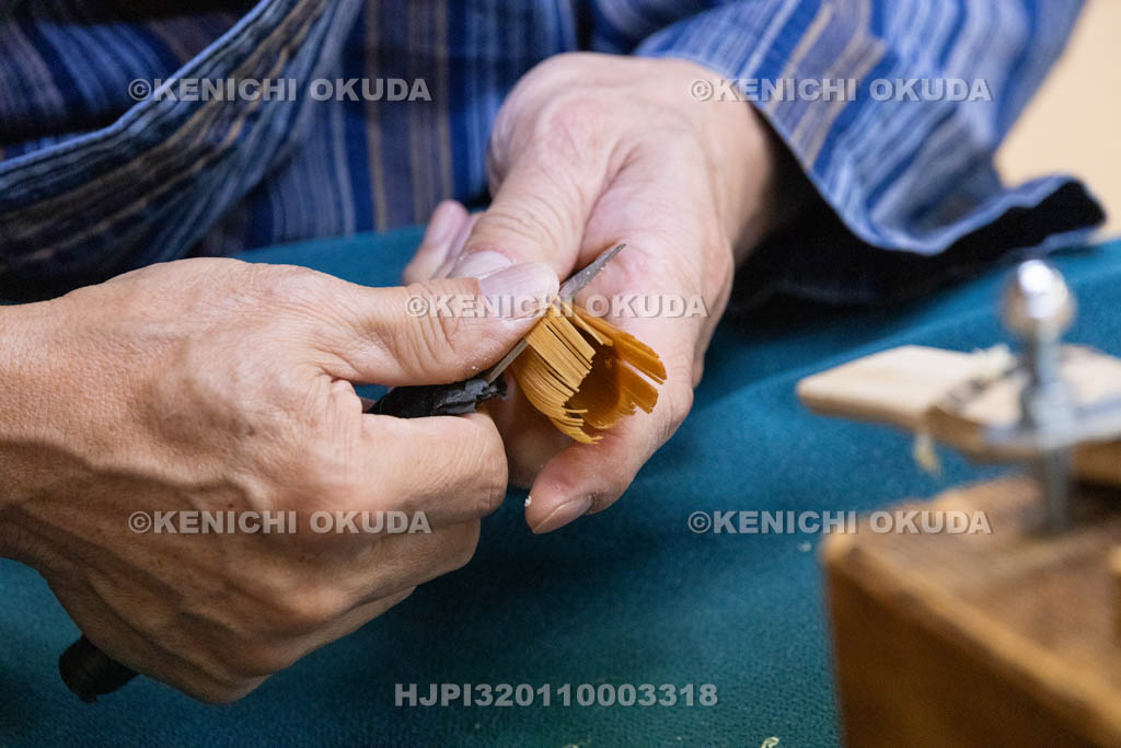 奈良県　高山竹林園　高山茶筌制作実演　「味削」の工程