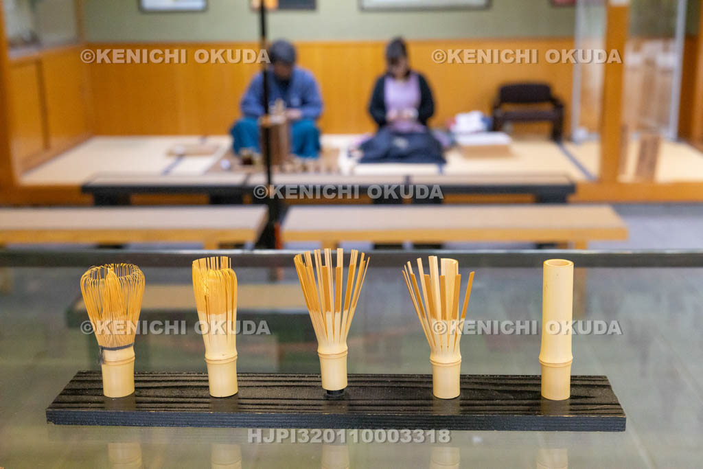 奈良県　高山竹林園　高山茶筌制作実演　制作過程の見本