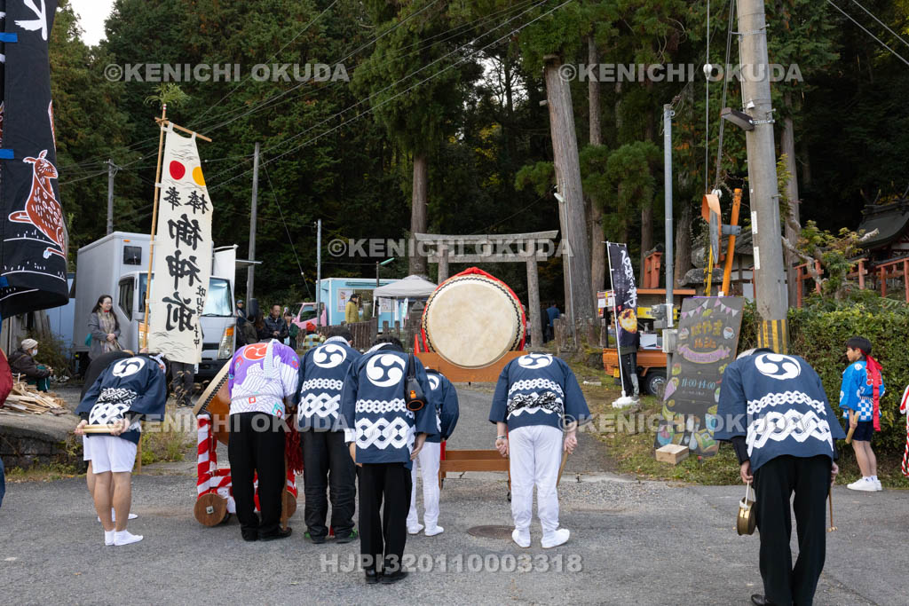 奈良県　下部神社　吐山の太鼓踊り