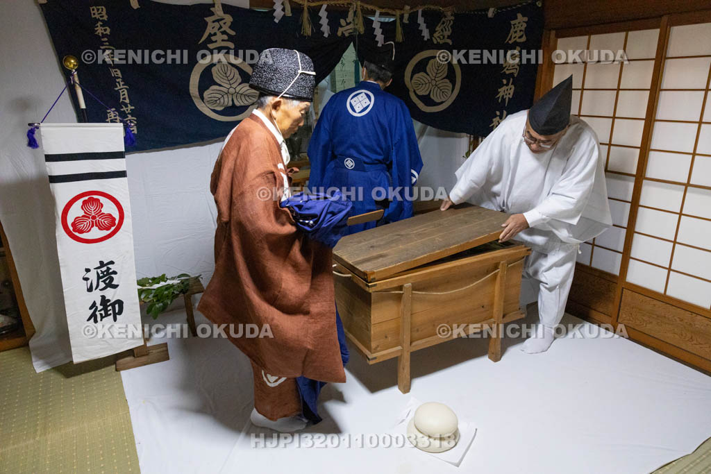 奈良県　鹿島神社　結鎮祭　渡御の準備