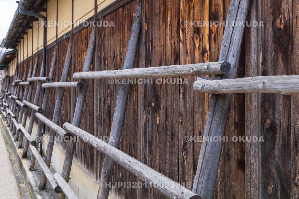 奈良県　五條新町　栗山家住宅の塀