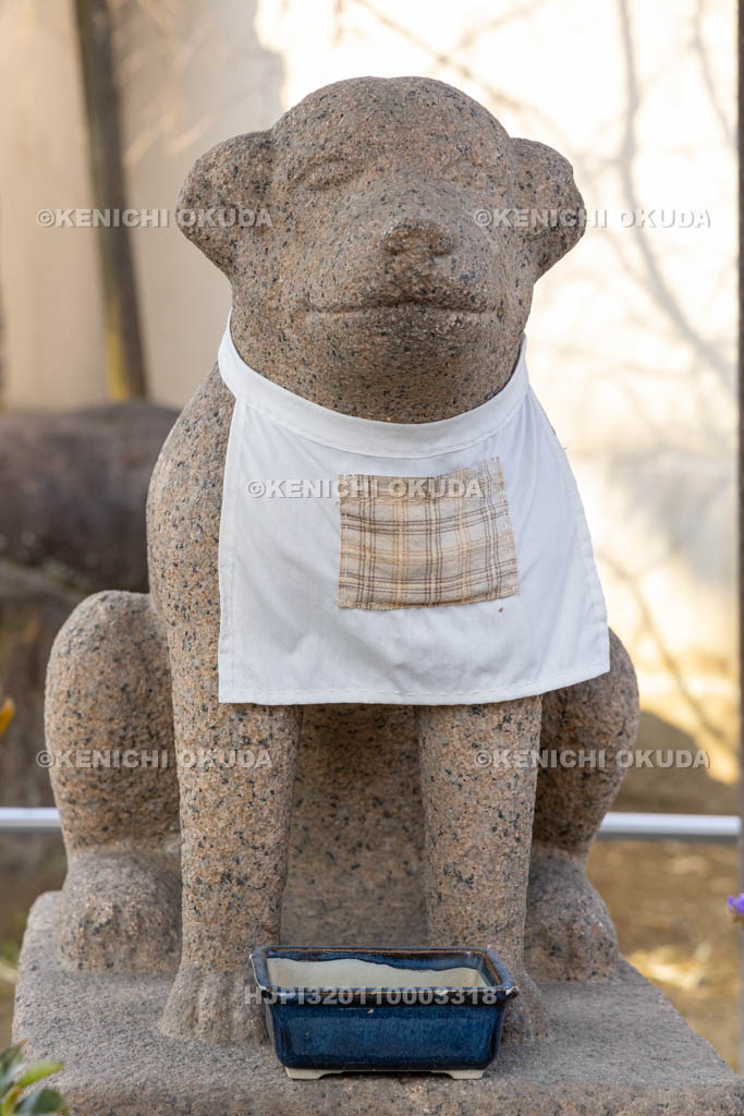 奈良県　達磨寺　石造雪丸像