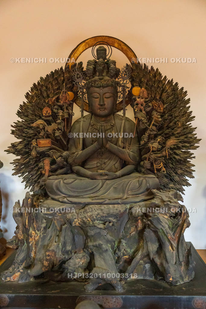 奈良県　達磨寺　本尊　木造千手観音坐像