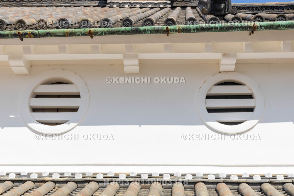 奈良県　今井町　河合家住宅　虫籠窓