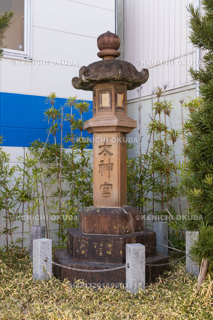 奈良県　八木町　太神宮灯籠