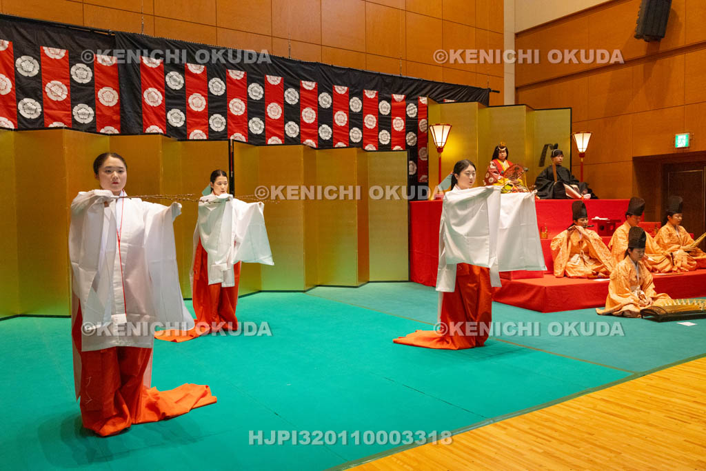 京都府　ひいなまつり　官女の舞