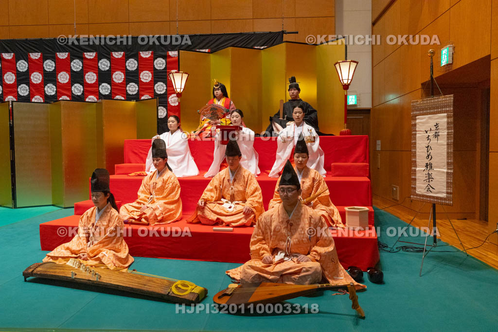 京都府　ひいなまつり　ひと雛勢揃い