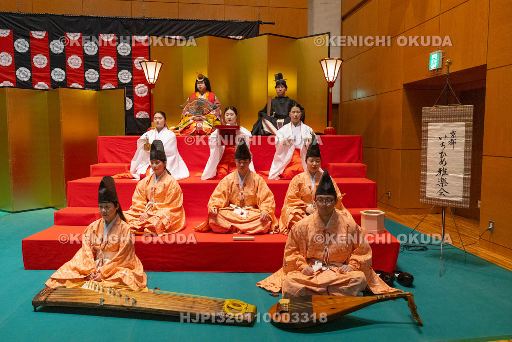 京都府　ひいなまつり　ひと雛勢揃い