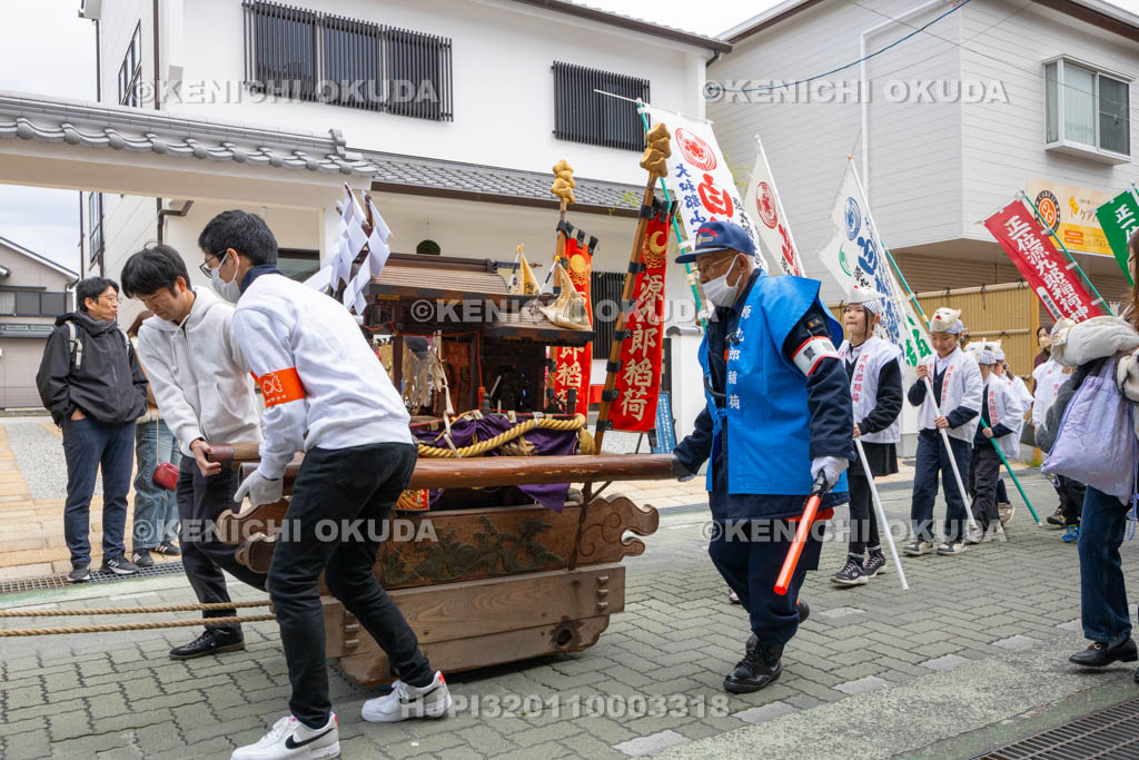 奈良県　源九郎稲荷神社　例祭　白狐渡御