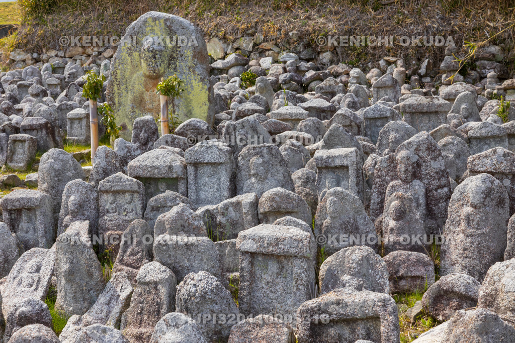 滋賀県　八講堂千体地蔵尊