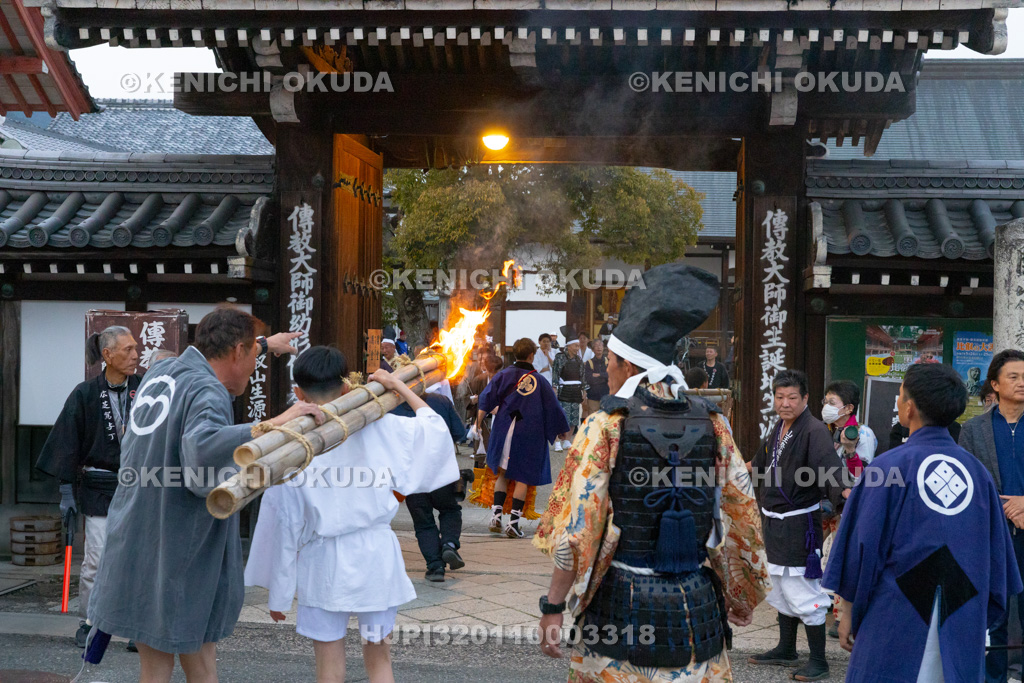 滋賀県　日吉大社　山王祭　午の神事　町内練り歩き