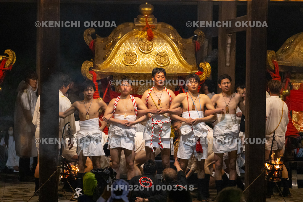 滋賀県 日吉大社 山王祭 宵宮落し神事 神輿振り(東本宮)