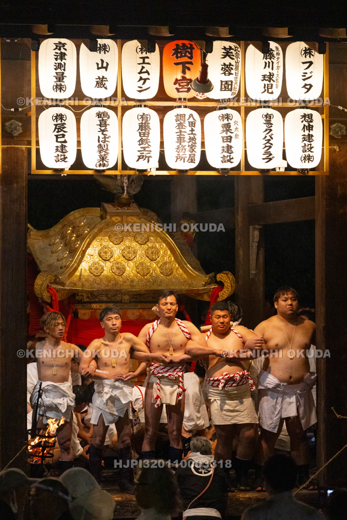 滋賀県 日吉大社 山王祭 宵宮落し神事 神輿振り(樹下宮)
