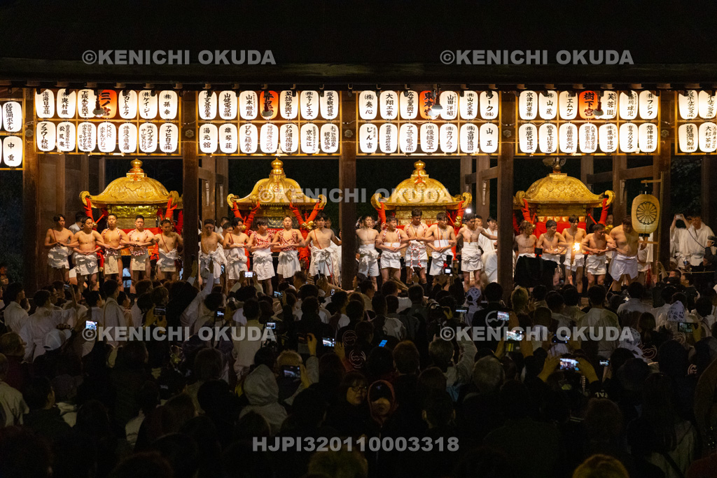 滋賀県 日吉大社 山王祭 宵宮落し神事 神輿振り