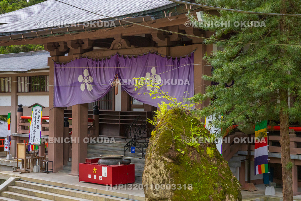 富山県 日石寺 本堂