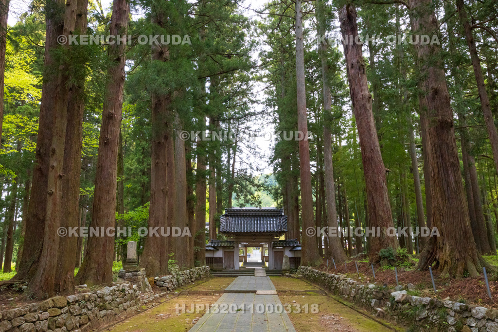 富山県　立山寺　三門