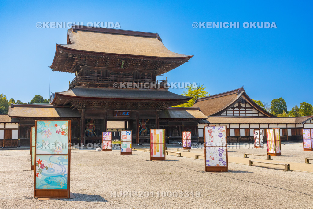 富山県　瑞龍寺　山門