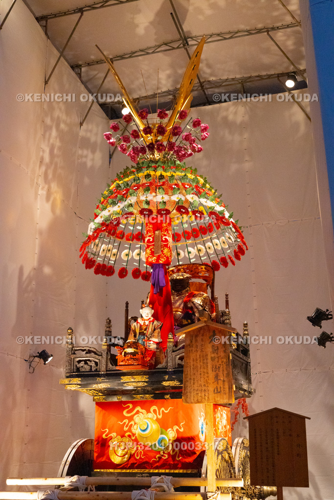 富山県 高岡御車山祭 宵祭 御車山ライトアップ(木舟町)
