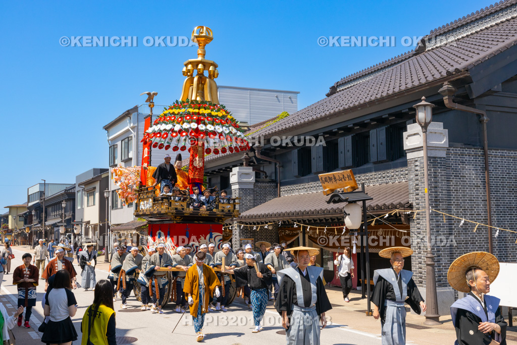 富山県 高岡御車山祭 奉曳(守山町)