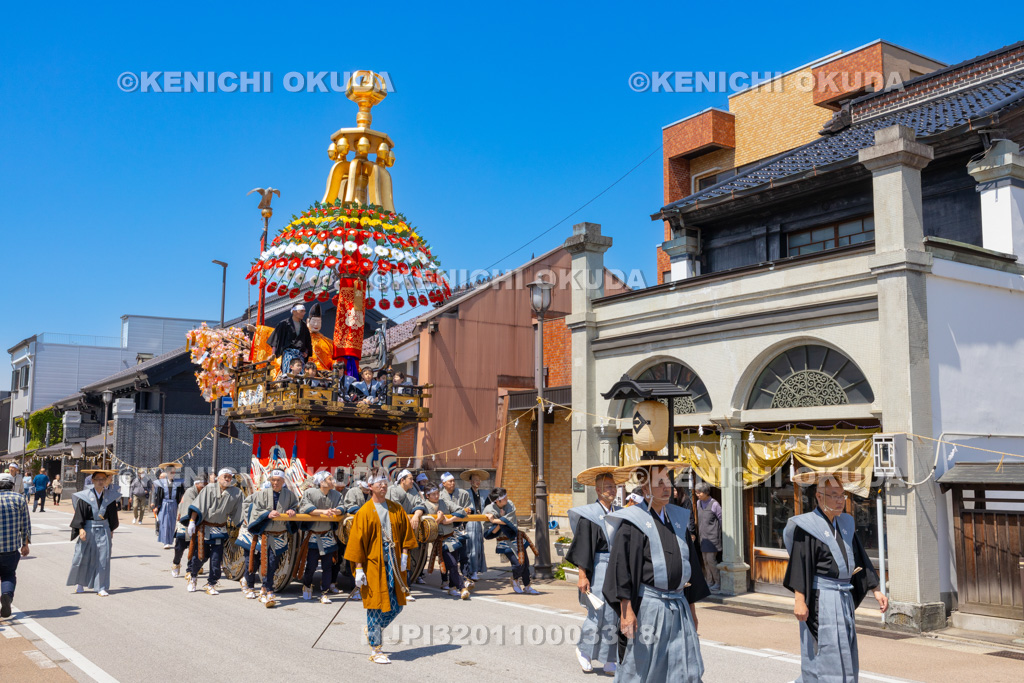 富山県 高岡御車山祭 奉曳(守山町)
